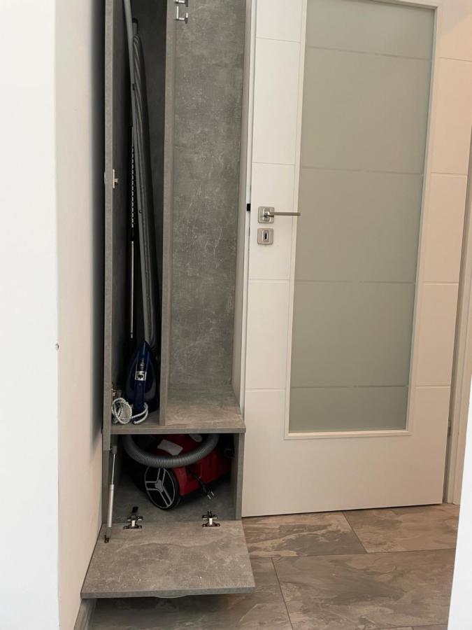 Cozy 2-Room Penthouse Lakeview W14 Bukarest Exterior foto