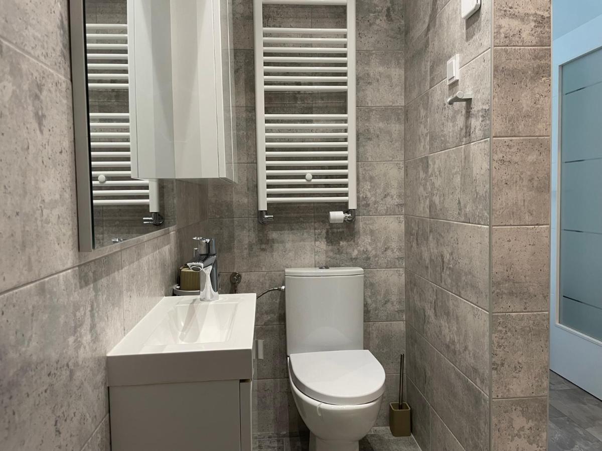 Cozy 2-Room Penthouse Lakeview W14 Bukarest Exterior foto